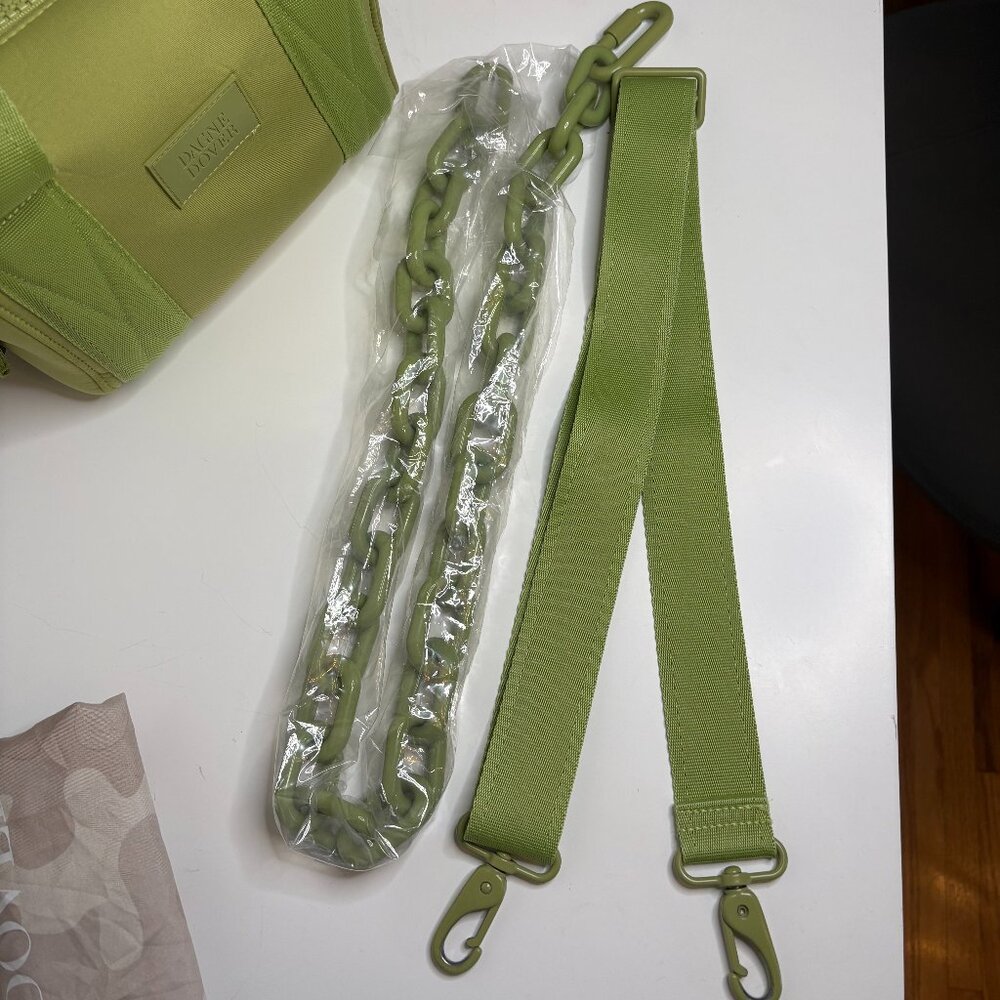 Dagne Dover London Carryall line Green Small Barely Used RARE FIND - Picture 6 of 14